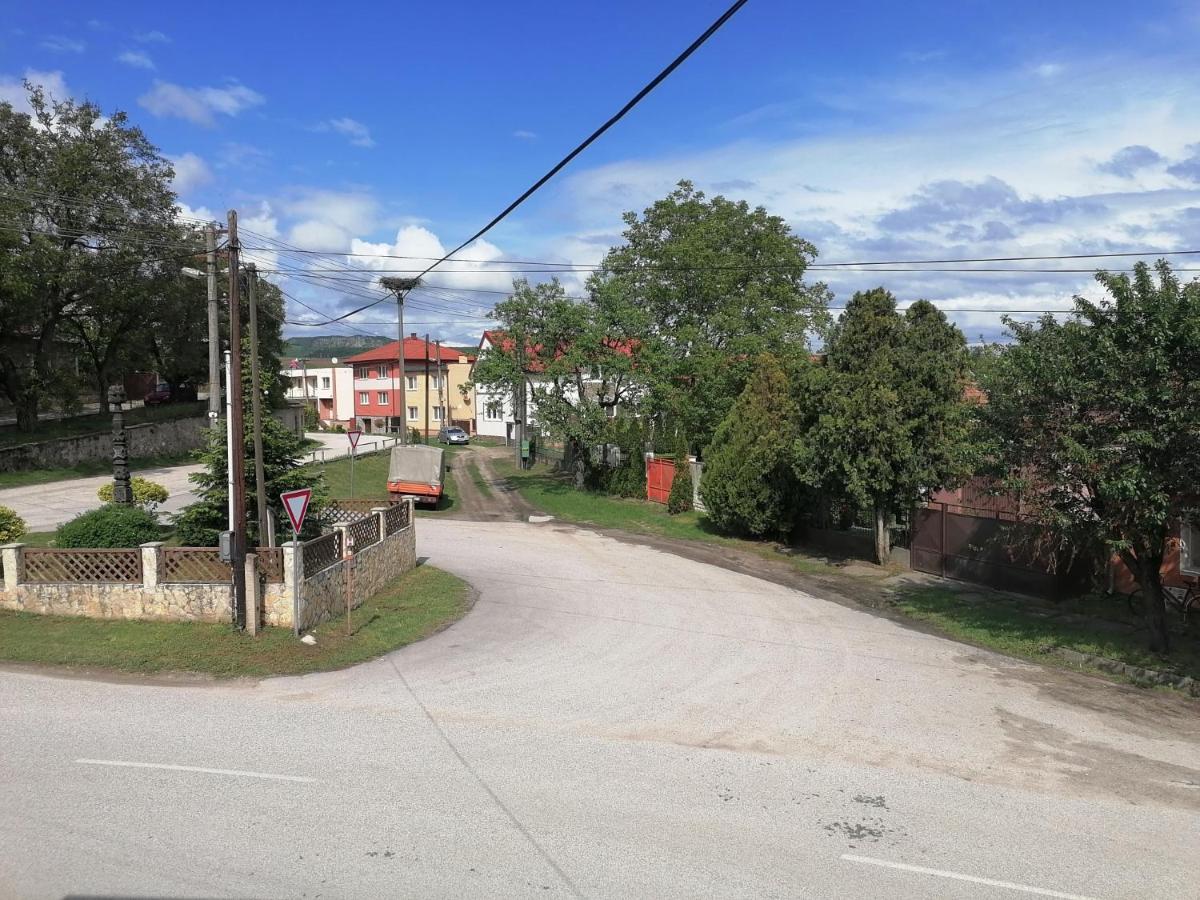 Chlaba Apartman Chl'aba Esterno foto